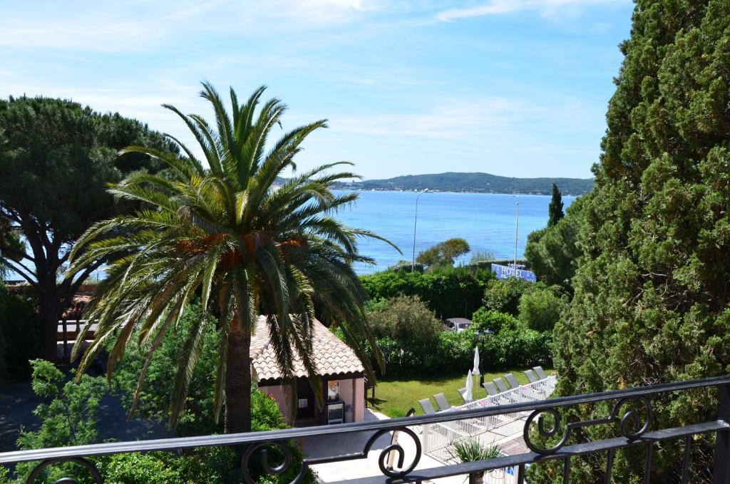 Luxury Double Room with Balcony and Sea View,521788569:JPEG